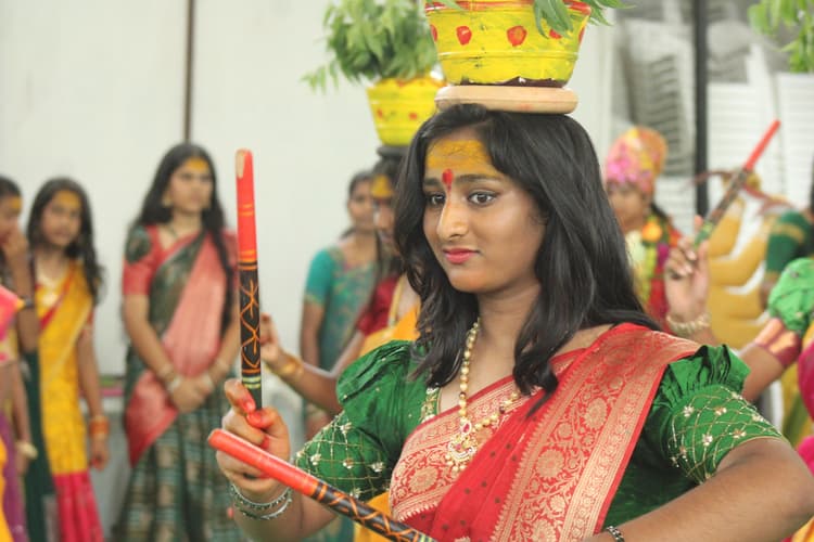 Bonalu 169