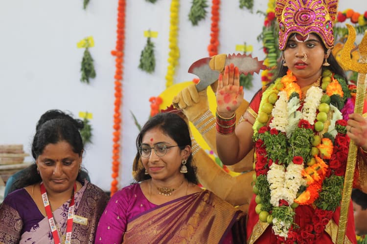 Bonalu 217