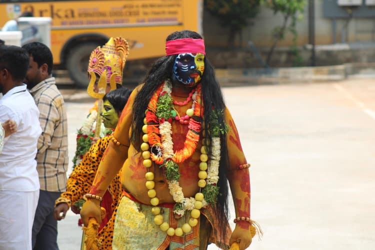 Bonalu 82