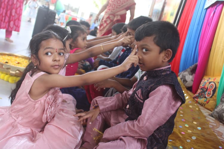 Raksha Bandhan 13