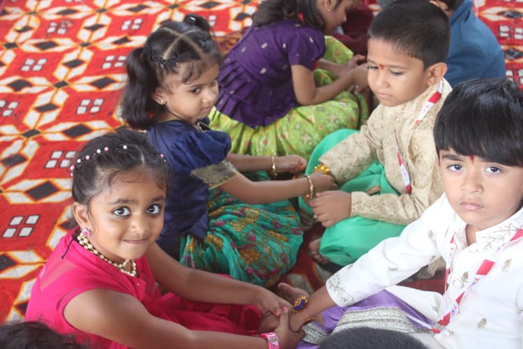 Raksha Bandhan 8